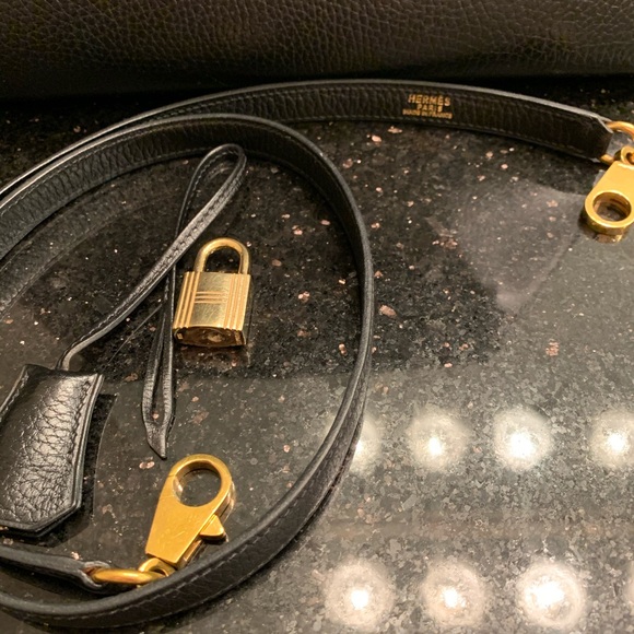 SOLD Hermès Kelly 32 🖤 - Picture 7 of 13